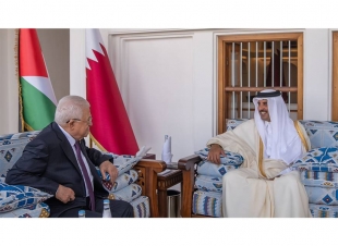 امير قطر  يستقبل الرئيس الفلسطيني